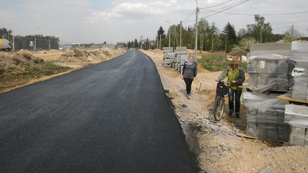 Mieszkańcy Ruśca pytają: Gdzie jest chodnik?